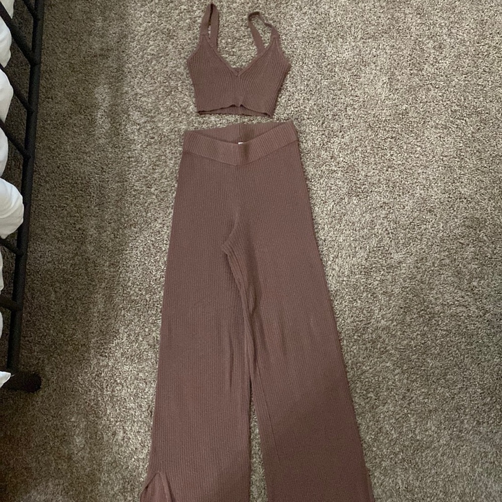 hollister 2-piece brown lounge set